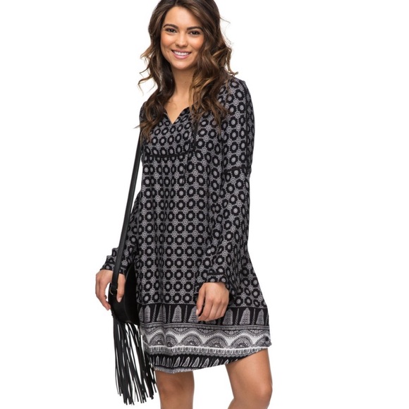 Roxy Dresses & Skirts - Roxy women’s brilliant sky dress 🕶 long sleeve